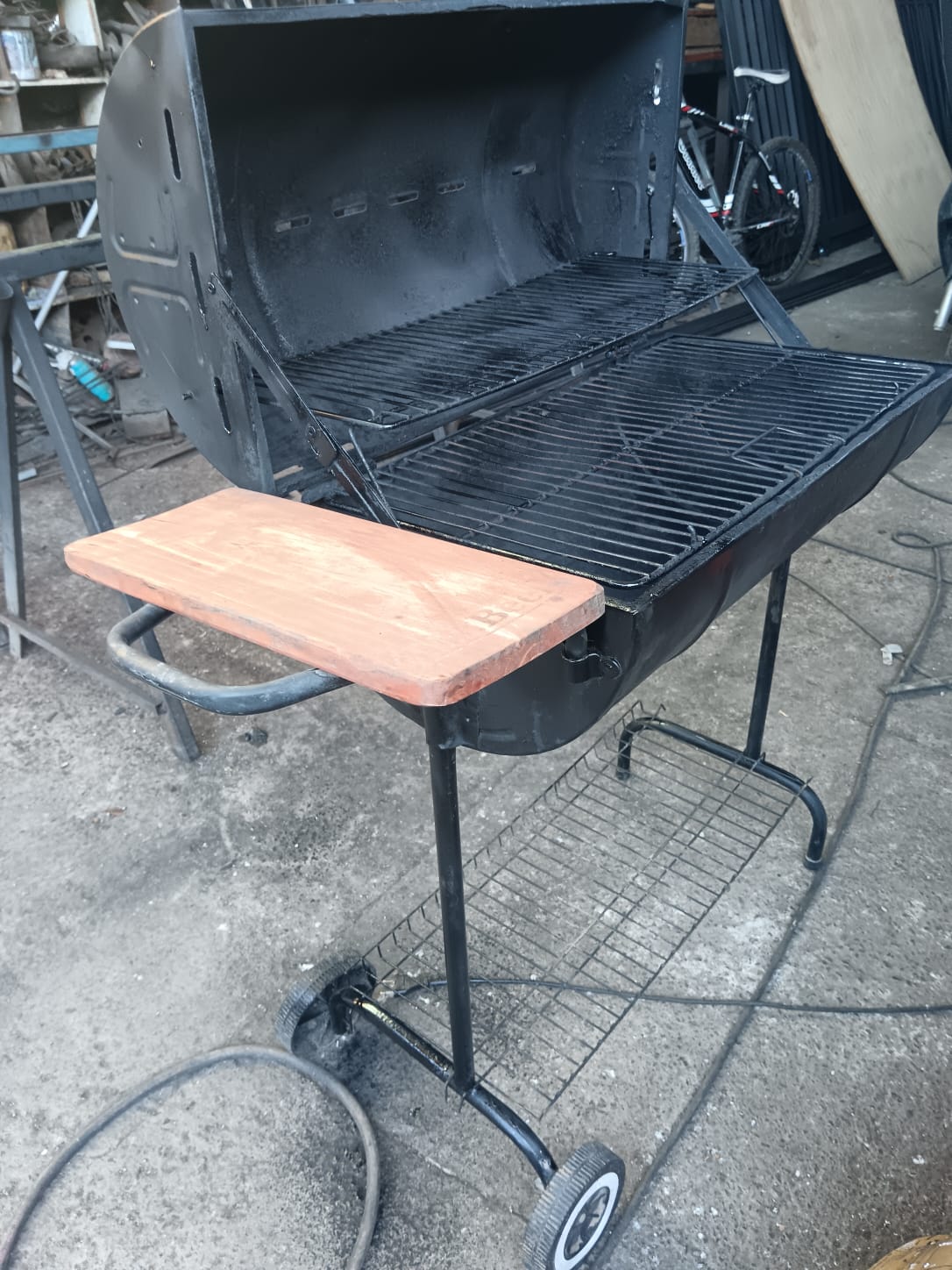Parrilla metálica fabricada a medida